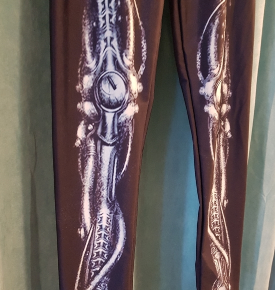 🇨🇦 Black Mechanical Skeleton Leggings - Picture 4 of 4